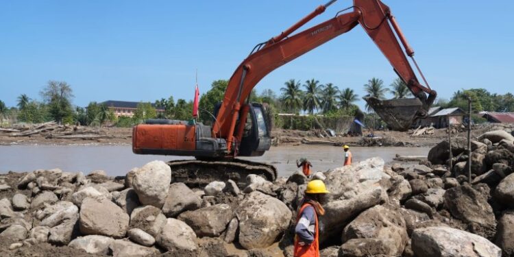 Tak Disangka, Dampaknya Besar! Aksi Cepat PU Bikin Perahu Nelayan Pidie Jaya Kembali Berlayar