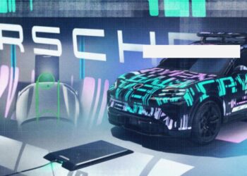 Porsche Cayenne Siap Jadi Mobil Pertama yang Bisa Ngecas Tanpa Kabel