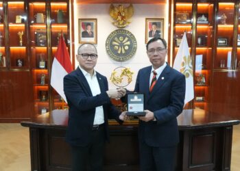 Dukung Program Quick Win Presiden, Mukhtarudin dan Sarawak Bentuk Task Force Percepatan Penempatan PMI