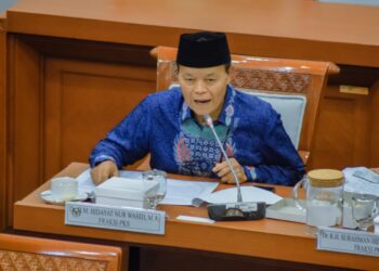 Raker dengan Menag, HNW Dorong Penguatan Pesantren dengan Segera Realisasikan Dirjen Pesantren dan Dana Abadi Pesantren