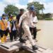 Senyum Warga Way Bungur, Menteri Dody Bergerak Cepat Jalankan Arahan Presiden Tangani Jembatan Rusak