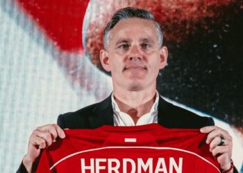 Datang dengan Label “Spesialis Piala Dunia”, John Herdman Ditantang Buktikan Omongannya: Mampukah Pelatih Impor Ini Benar-Benar Ubah Nasib Timnas Indonesia?