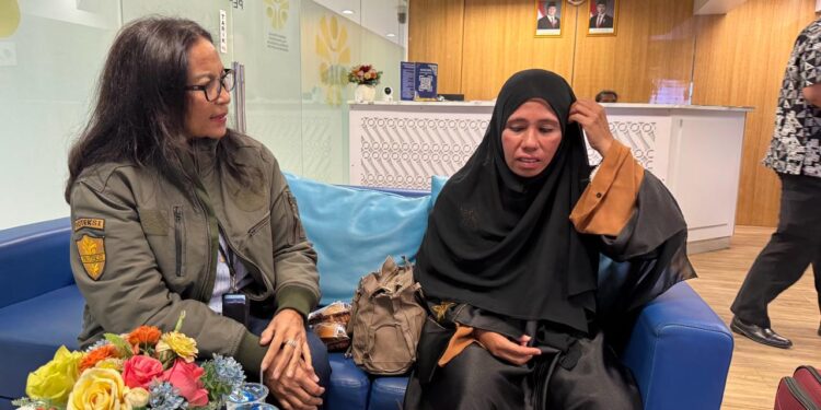 PMI Asal Bima Sakit di Oman, Menteri Mukhtarudin Pastikan Negara Siaga: “Jalur Gelap Ancaman Nyawa, Pilih Jalur Resmi