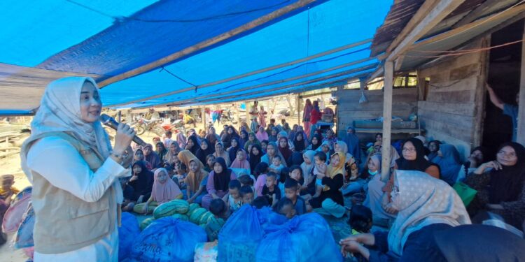 Bukan Cuma Datang Bawa Mukena! Senator Aceh Darwati A. Gani Blak-Blakan Soal Relokasi Korban Banjir Aceh Tamiang yang Tak Kunjung Beres