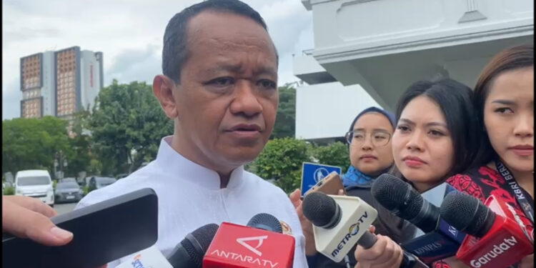 Harga Minyak Dunia Tertekan Konflik Iran–Israel–AS, Pemerintah: BBM Subsidi Belum Naik, Tenang Saja