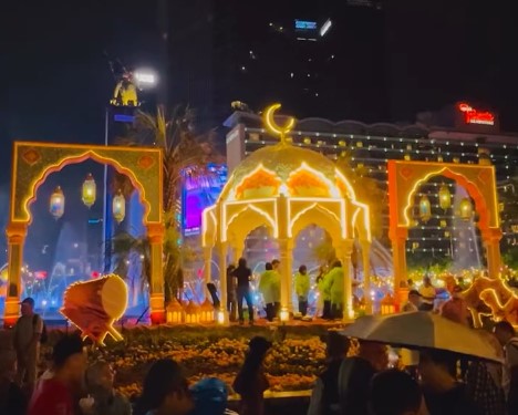 Car Free Night Meriahkan Malam Takbiran, Hadirkan Suasana Takbiran Rasa Festival di Bundaran HI