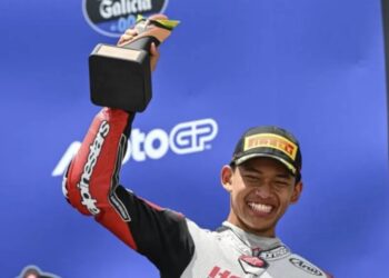 Indonesia Akhirnya Naik Podium Dunia! Veda Ega Pratama Finis 3 di Moto3 Brasil Usai Comeback Gila dari Posisi 10