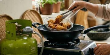 Menteri Bahlil Ajak Rakyat Hemat Gas: Matikan Kompor Jika Sudah Matang