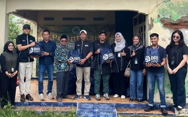 Paket Sembako BRI BO Tambun Sentuh Korban Banjir Cabangbungin