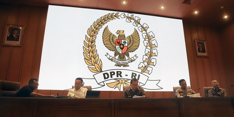 Mudik 2026 Diprediksi 143,9 Juta Orang, DPR Ingatkan: Jangan Sampai Tiket Mahal dan Motor Jadi Mesin Kematian di Jalan