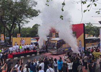 Andre Rosiade Lepas 100 Bus Mudik Gratis “Pulang Basamo 2026”, Ribuan Perantau Minang Pulang ke Sumbar Tanpa Keluar Ongkos