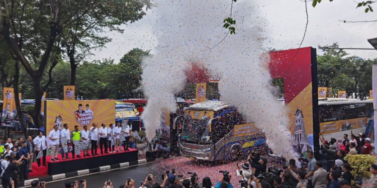 Andre Rosiade Lepas 100 Bus Mudik Gratis “Pulang Basamo 2026”, Ribuan Perantau Minang Pulang ke Sumbar Tanpa Keluar Ongkos