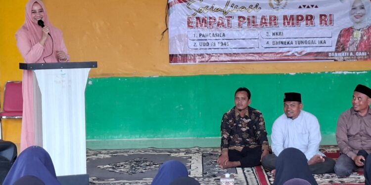 Blusukan ke Pesantren, Darwati Kampanyekan 4 Pilar untuk Perkuat Pemahaman Kebangsaan Santriwati