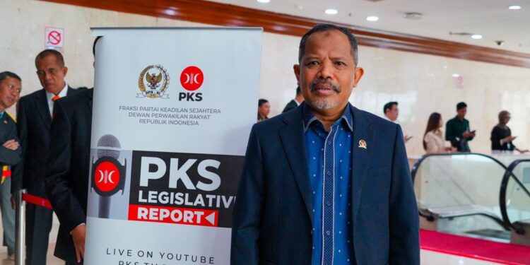 Di Persimpangan Geopolitik: Menguji Kedaulatan Indonesia di Tengah Tekanan Global