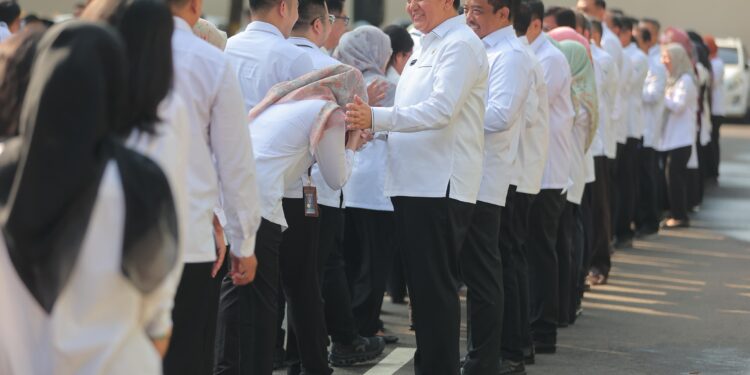 Sekjen DPD RI Kembali dari Libur Lebaran, Semangat Apel Perdana Bikin Pegawai Melek Kinerja dan Soliditas