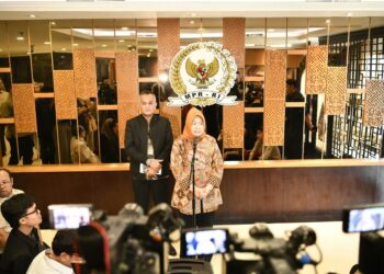 Siti Fauziah : MPR Berlakukan Empat Hari Kerja dan Matikan Lampu Jam 18.00 WIB.