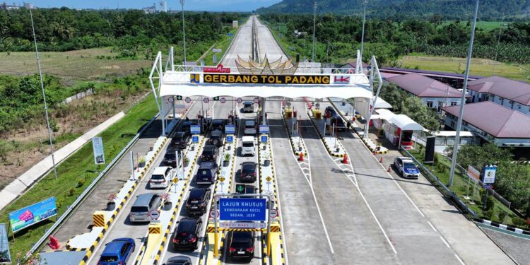 Hutama Karya: Libur Paskah 2026, Lebih dari 587 Ribu Kendaraan Padati Tol Trans Sumatera, Naik 43% dari Hari Biasa