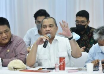 Komisi XI DPR: Komisioner OJK yang Baru Harus Mampu Selesaikan Dugaan Penipuan Investasi DSI