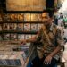 Siapa yang Masih Beli CD/DVD di Tengah Era Streaming? Pedagang Bertahan di Antara Sepinya Pembeli dan Kenangan Masa Jaya