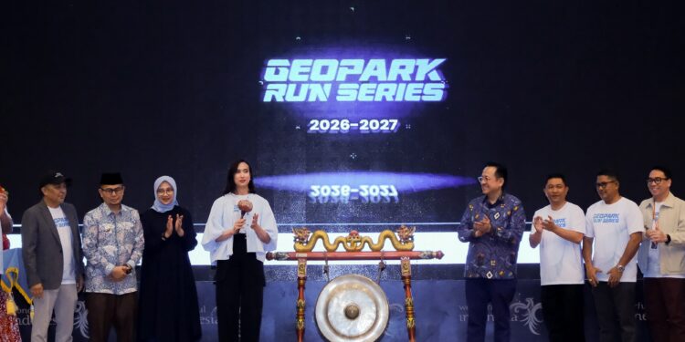 Geopark Run Series Diluncurkan, Irman Gusman Dorong Sport Tourism Jadi Motor Ekonomi Daerah