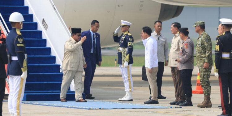 Prabowo Pulang dari Prancis Bawa “Oleh-Oleh” Rp61,25 Triliun