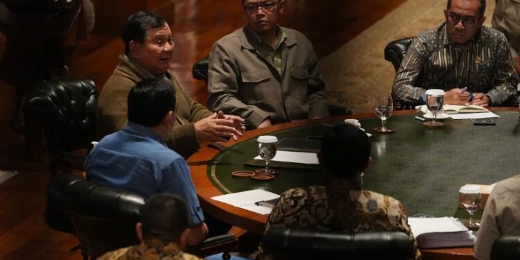 Ratas Tertutup di Hambalang, Prabowo Subianto Bahas Isu Besar Negara—Apa Saja yang Dibicarakan?