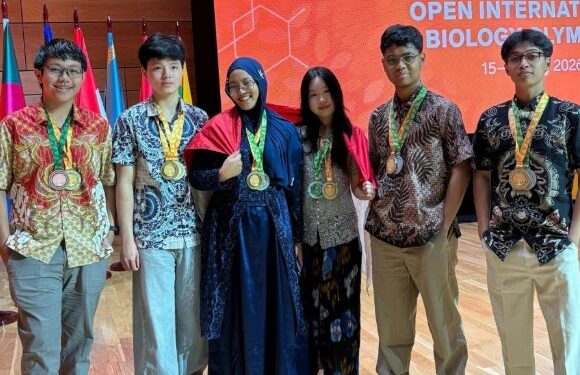 Siswa Indonesia Raih 7 Medali Olimpiade Biologi Internasional di Rusia Meski Berangkat dengan Dana Swadaya