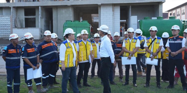 Menteri Dody Tinjau SR Banyuwangi, Wujudkan Akses Pendidikan Berstandar Internasional bagi Keluarga Prasejahtera