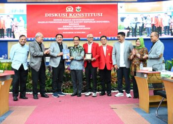MPR RI dan Univ Hasanuddin Gelar Diskusi Konstitusi (Evaluasi Implementasi Pasal 33 UUD 1945 Wujudkan Kedaulatan Ekonomi dan Kesejahteraan Rakyat), Serta Teken MoU Perkuat Sinergi Kelembagaan