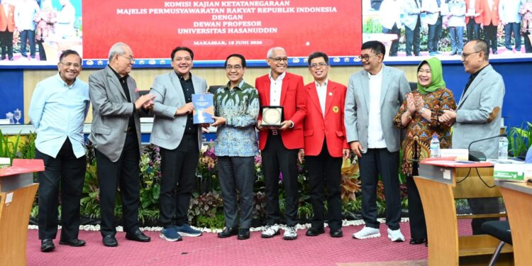 MPR RI dan Univ Hasanuddin Gelar Diskusi Konstitusi (Evaluasi Implementasi Pasal 33 UUD 1945 Wujudkan Kedaulatan Ekonomi dan Kesejahteraan Rakyat), Serta Teken MoU Perkuat Sinergi Kelembagaan