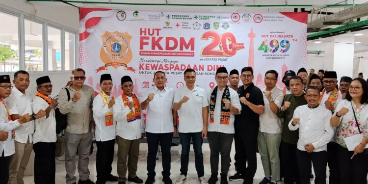 HUT ke-20 FKDM, Warga Jakarta Pusat Antusias Ikuti Sunatan Massal, Donor Darah, dan Layanan Kesehatan Gratis