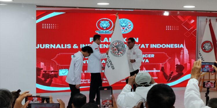 Ketua Umum Partai Rakyat Indonesia Resmikan Sayap Jurnalis dan Influencer, Siap Rebut Ruang Digital Nasional