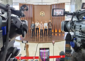 Dasco Kumpulkan Bahlil hingga Dony Oskaria di DPR, Bahas Investasi dan Tata Kelola Ekspor
