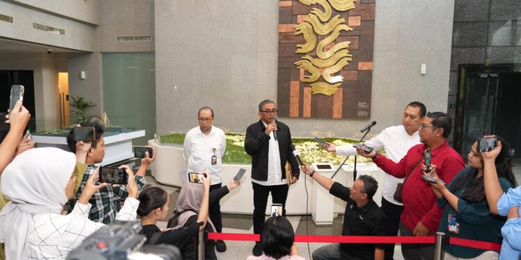 Hoaks: Menteri PU nonton final pildun dengan APBN