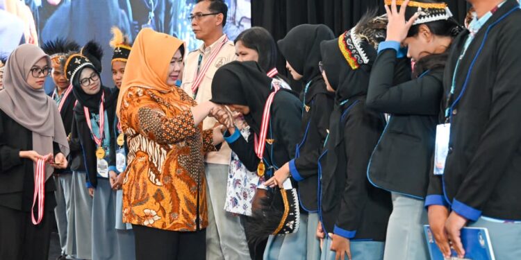 Belajar dari Penyesalan dan Tidur 2 Jam, SMAN 3 Merauke Sukses Rajai LCC Empat Pilar Papua Selatan