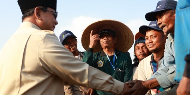 Prabowo: TNI dan Polri Anak Kandung Rakyat, Harus Selalu Bersama Rakyat