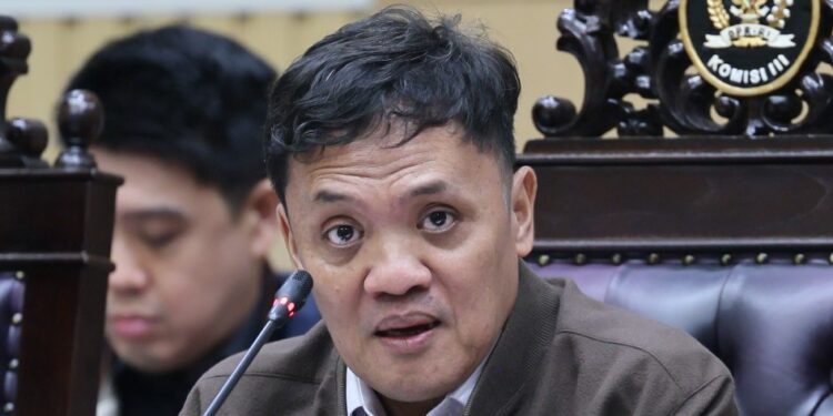 Ketua Komisi III DPR Buka Suara! Habiburokhman Minta Jampidsus Baru Segera Tuntaskan Kasus Dugaan Korupsi Febrie Adriansyah