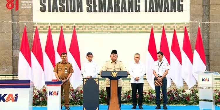 Prabowo: Kereta Api Instrumen Ekonomi Rakyat, Harus Layani Kota-Kota Kecil