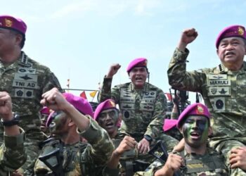 Dankodaeral IV Dampingi Menhan Tinjau Latihan Operasi TNI Terintegrasi 2026