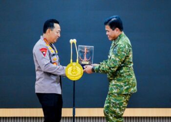 Kapolri Bersama Menko Polkam dan Pimpinan Lembaga Negara Perkuat Kebersamaan di Mabes TNI AL