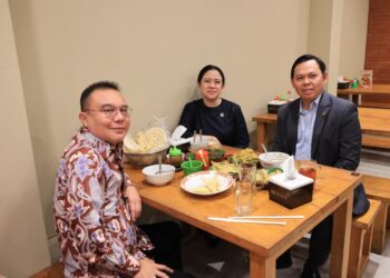 Puan, Dasco, dan Sultan Kompak Inspeksi Ruang Sidang Bersama dan Makan Bakso