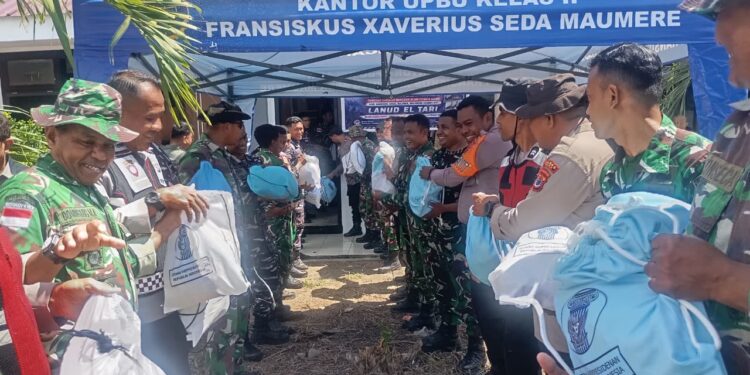Bantuan Logistik Presiden Tiba di Maumere, 1.725 Paket Sembako Disiapkan untuk Masyarakat Terdampak Bencana