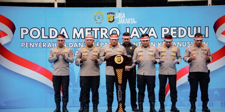 Polda Metro Jaya Kirim 12 Truk Bantuan Kemanusiaan untuk Masyarakat Terdampak Gempa NTT