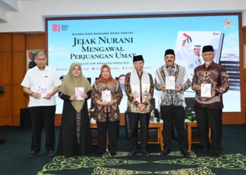 Plt. Sesjen MPR Puji Buku HNW: Rekam Konsistensi Perjuangkan Palestina dan Kebangsaan