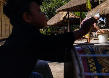Desa Adat Ende Tak Cuma Jual Budaya, UMKM Warga Ikut Ketiban Rezeki dari Wisatawan
