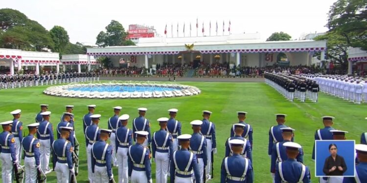 Awali Upacara HUT ke-81 RI, Prabowo Ajak Seluruh Peserta Berdoa untuk Korban Bencana