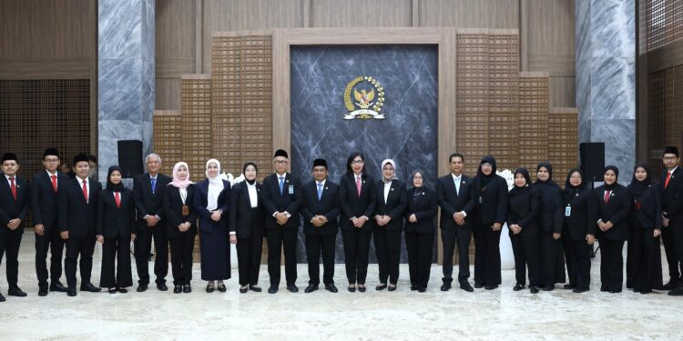 Sembilan Pejabat Setjen DPR RI Dilantik, Suprihartini Tekankan ASN Siap Hadapi Era VUCA