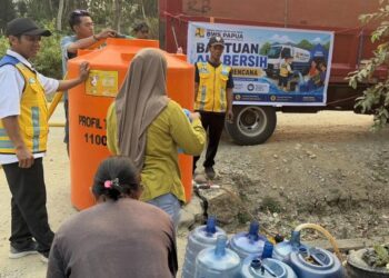 Penuhi Hajat Hidup Masyarakat, Kementerian PU Salurkan Air Bersih di Nabire