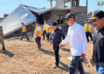 Usai Pimpin Upacara di Ende, Menteri Dody Langsung Bertolak ke Nagekeo