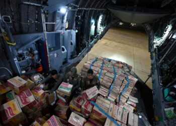 Prabowo Instruksikan Pengiriman Bantuan Dipercepat, 253 Ton Logistik Telah Dikirim ke NTT